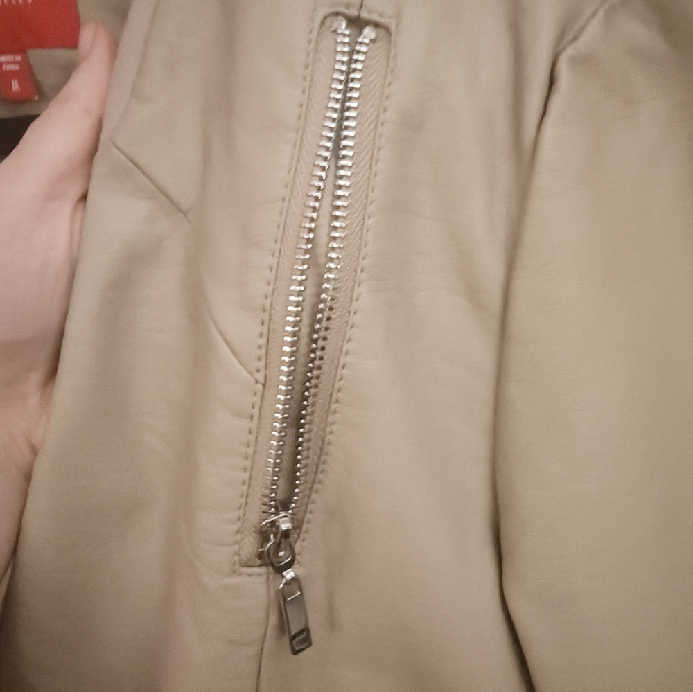 Chic jacket - Picture 5 of 8